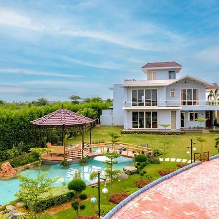 Stayvista At Serenity Farms With Pool, Lawn, Bonfire & Bbq Sohna Luaran gambar