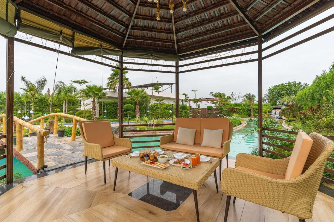 Stayvista At Serenity Farms With Pool, Lawn, Bonfire & Bbq Sohna Luaran gambar